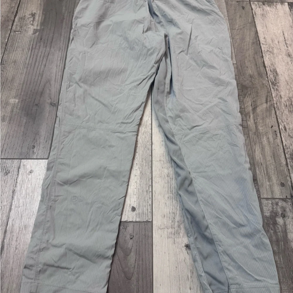 Lululemon Beyond the Studio Pants Slim 6 Rhino Grey Excellent preowned condition
